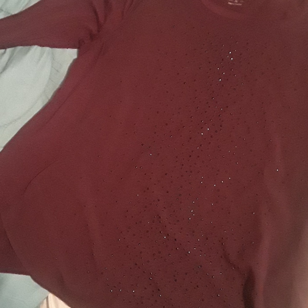 Apt 9. Beautiful Fall Longsleeve Shirt Maroon in C - Picture 2 of 2